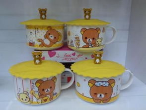 直身輕松熊面杯環(huán)保硅膠蓋 偉泰日用品廠的創(chuàng)新產(chǎn)品與義烏市場機(jī)遇