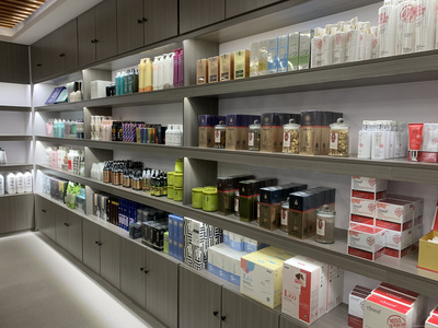 鹽南高新區(qū)泉之源美材日用品經(jīng)營部 您身邊的日用百貨專家